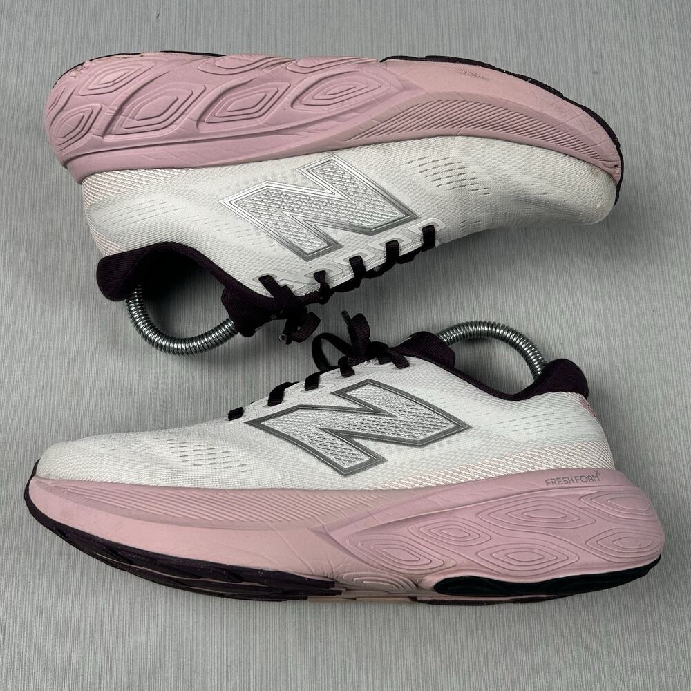 New Balance Fresh Foam X 880v15 Womens Size 7.5 Purple Running Gym Shoes W860A15